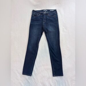 Code Bleu Women's Skinny Jeans in Dark Blue Wash